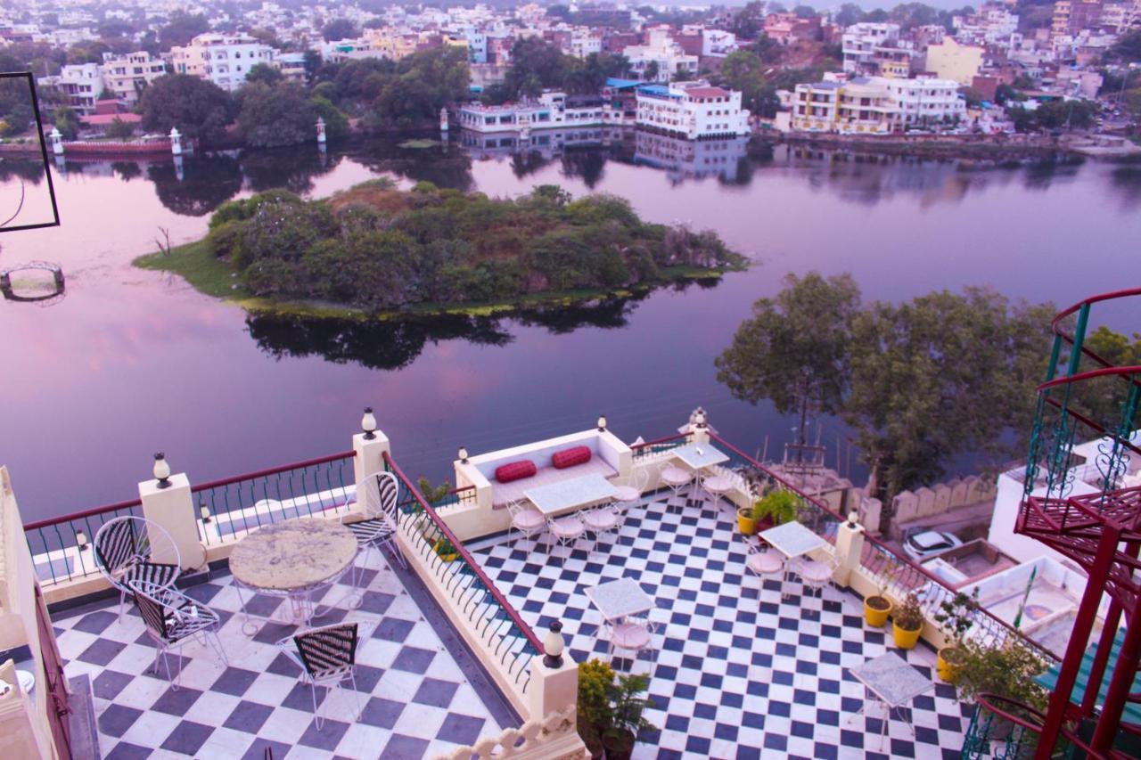 Hotel Mewari Villa Udaipur Exterior foto