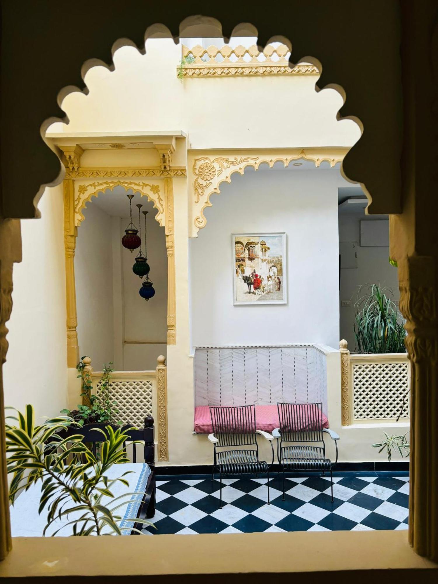 Hotel Mewari Villa Udaipur Exterior foto