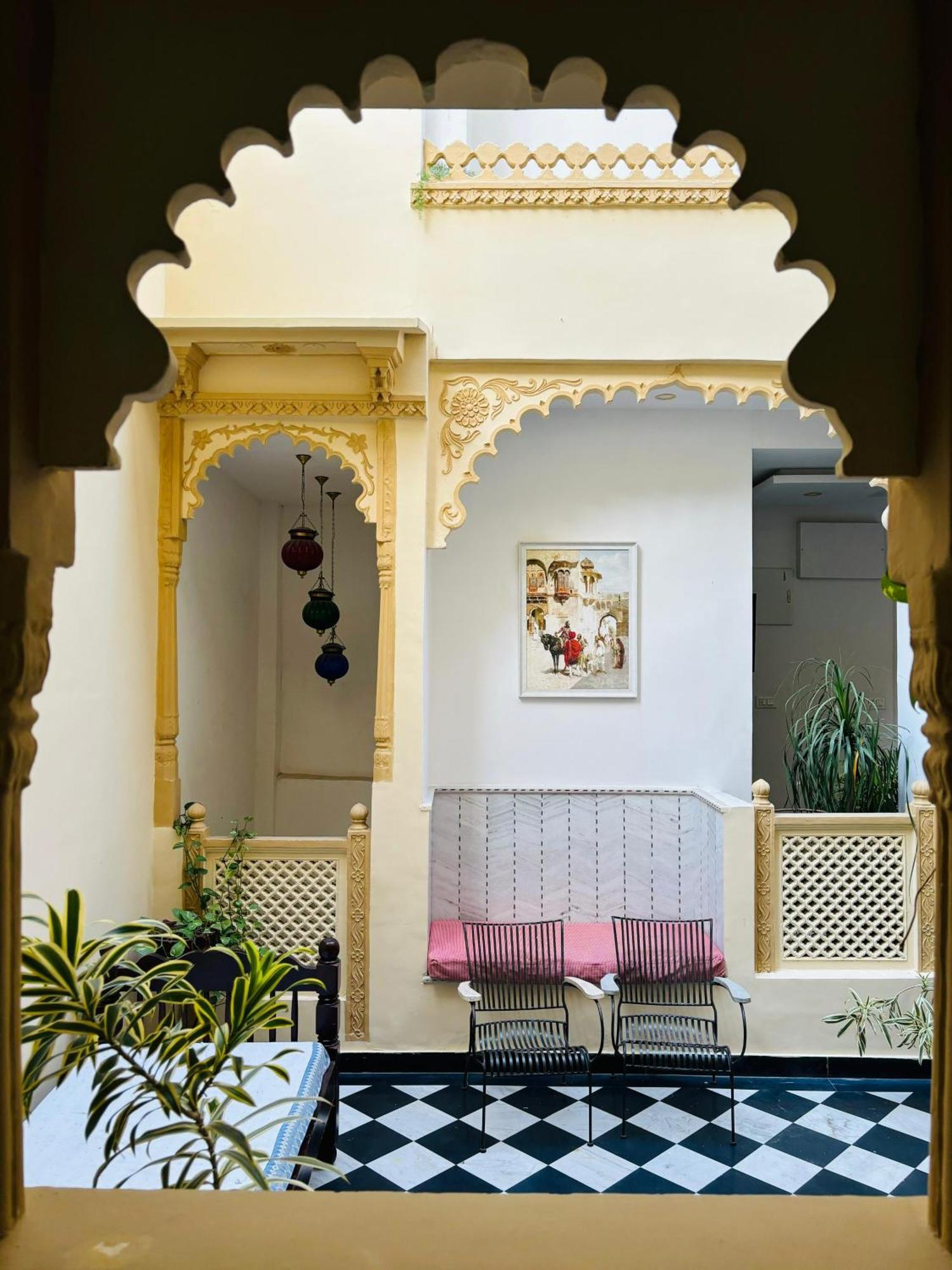 Hotel Mewari Villa Udaipur Exterior foto