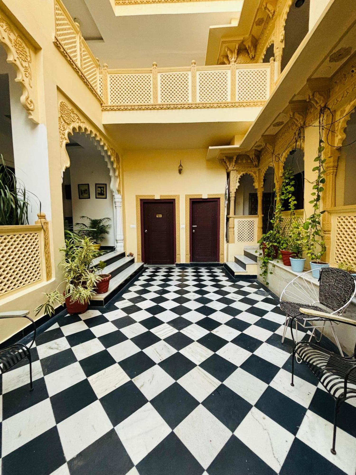 Hotel Mewari Villa Udaipur Exterior foto