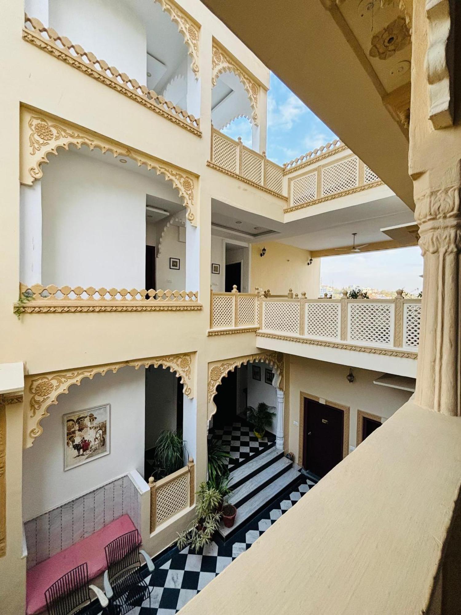 Hotel Mewari Villa Udaipur Exterior foto